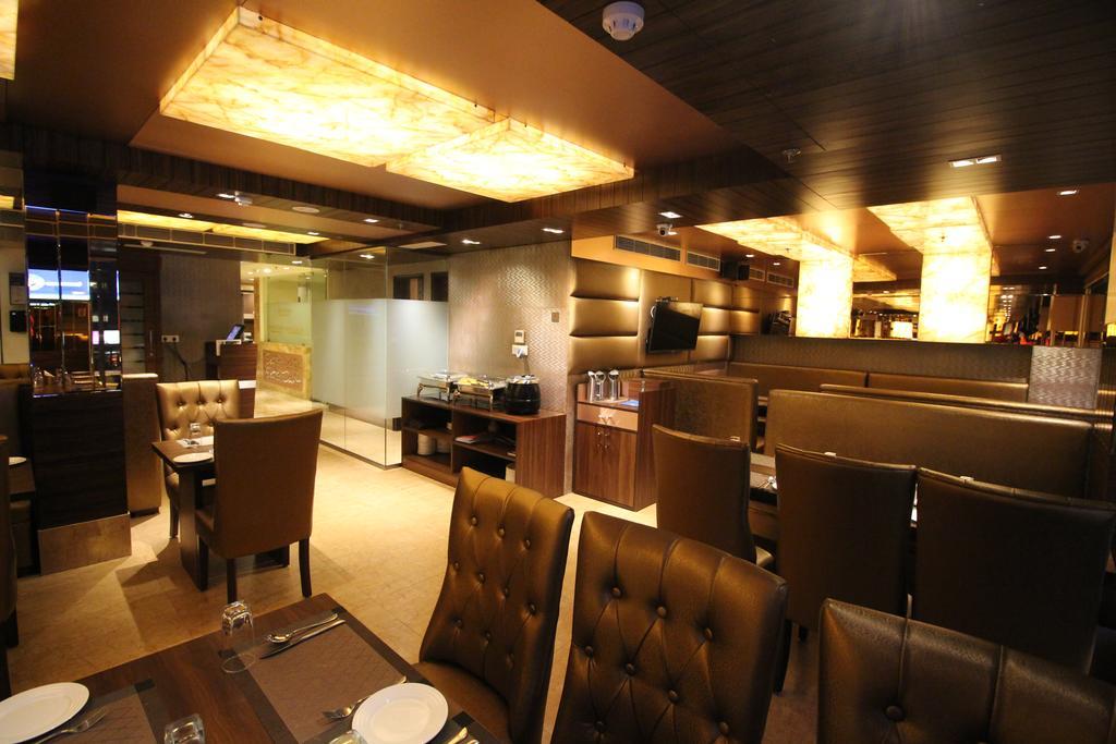 Hotel Golden Grand Delhi  Exterior foto